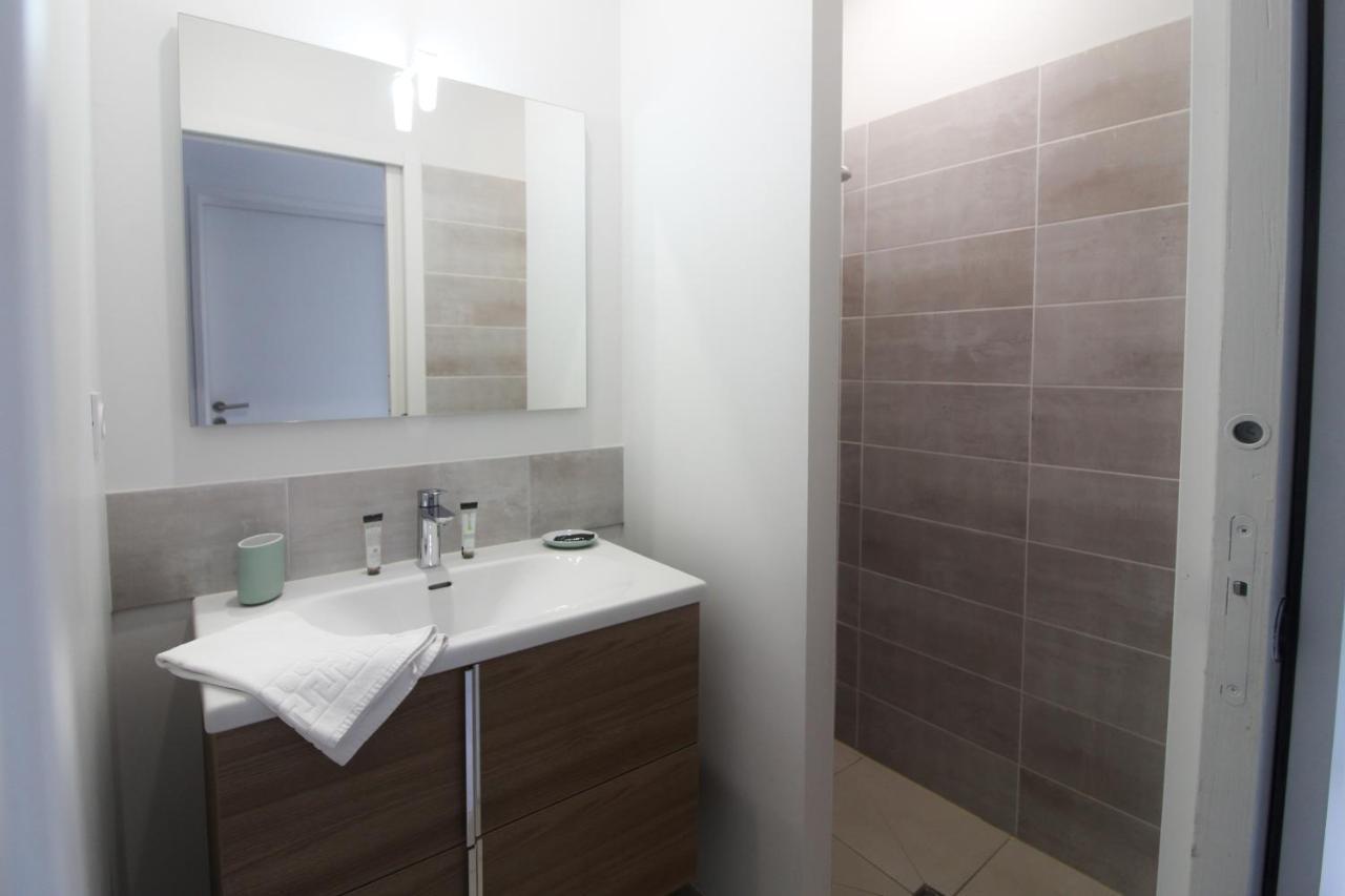 Ferienwohnung Le Coquet Avec Balcon Terrasse Et Parking Prive Sarlat Exterior foto